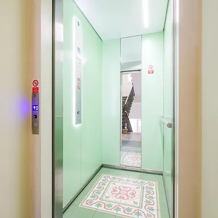 Apartment Dear *